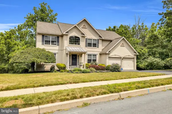 369 Pathfinder Dr, BIRDSBORO, PA 19508