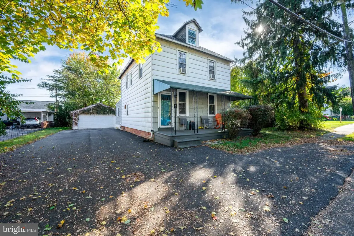 57 Laird St, Reading, PA 19609 - #1
