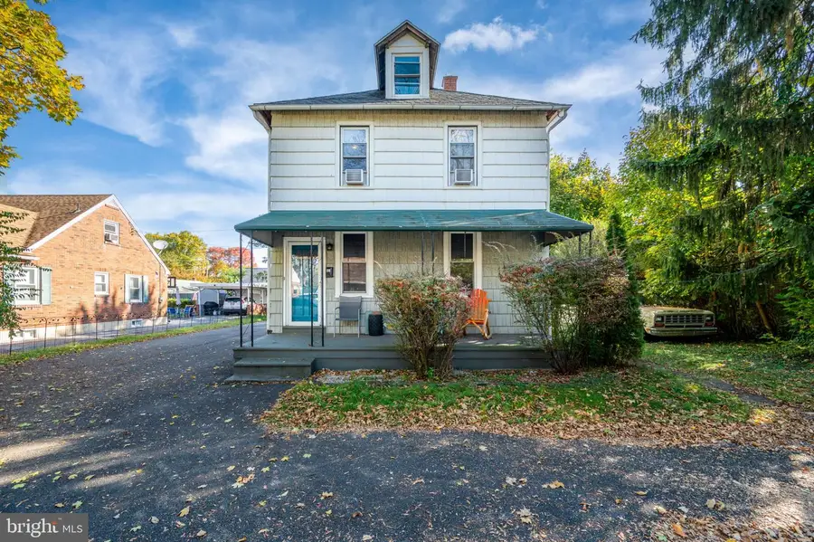 57 Laird St, Reading, PA 19609 - #3