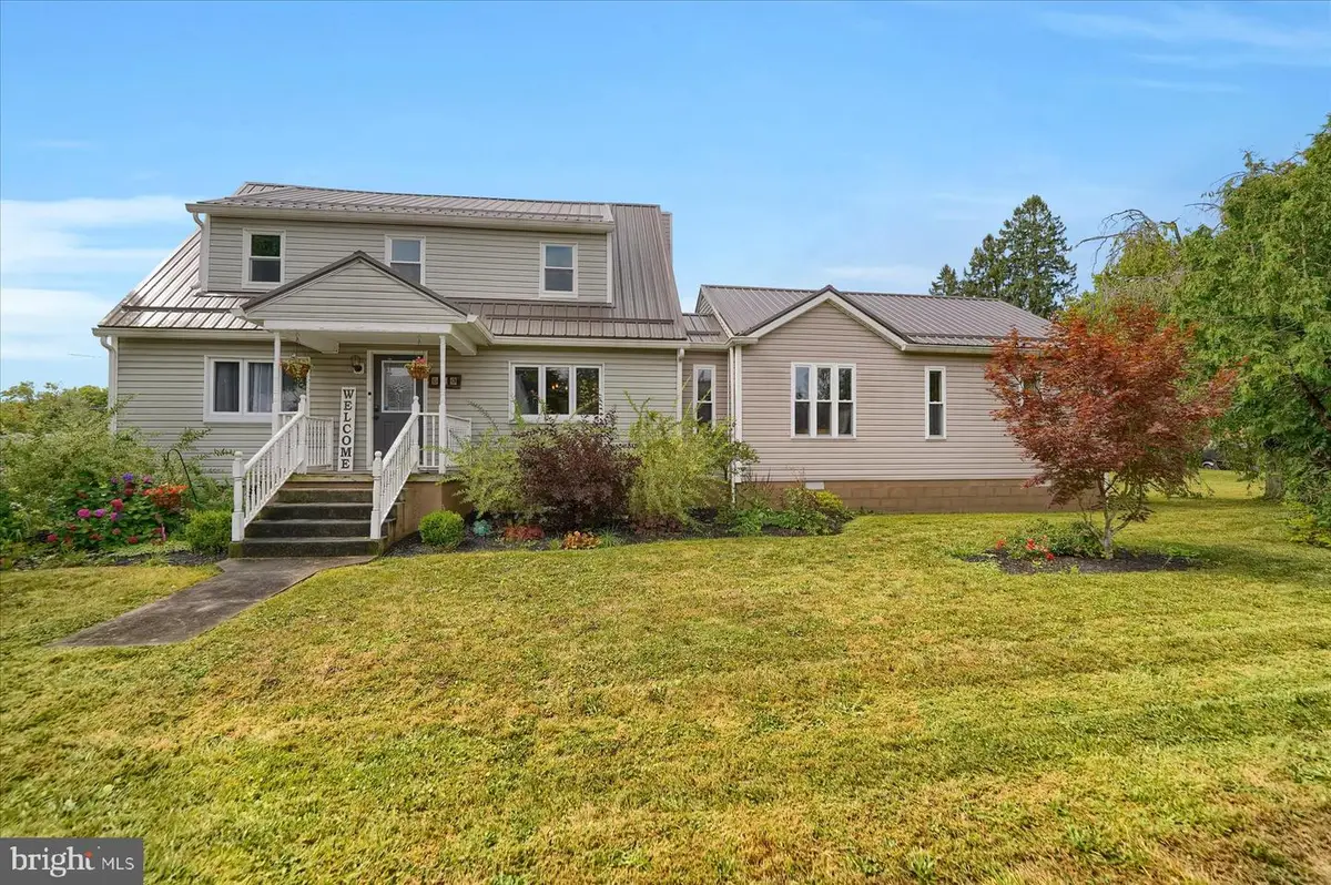 610 8th St N, Bellwood, PA 16617 - Image #1