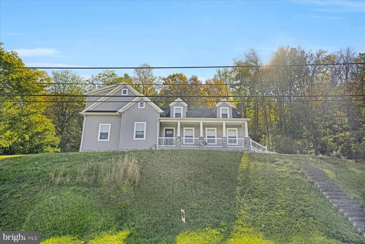 1006 Clay Ave, Tyrone, PA 16686 - Image #1