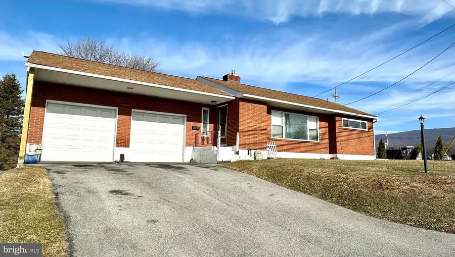 909 E Main St, Roaring Spring, PA 16673 - Image #3