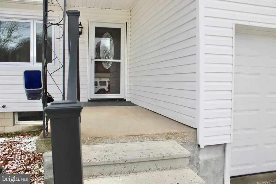 1029 6th Ave, Duncansville, PA 16635 - Image #2
