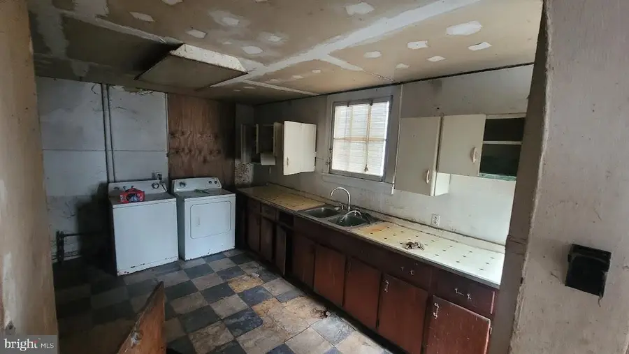 1406 Washington Ave, Altoona, PA 16601 - #3