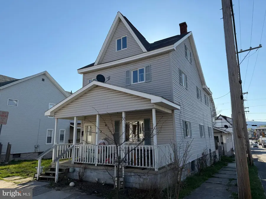 2323 W Chestnut Ave, Altoona, PA 16601 - #3