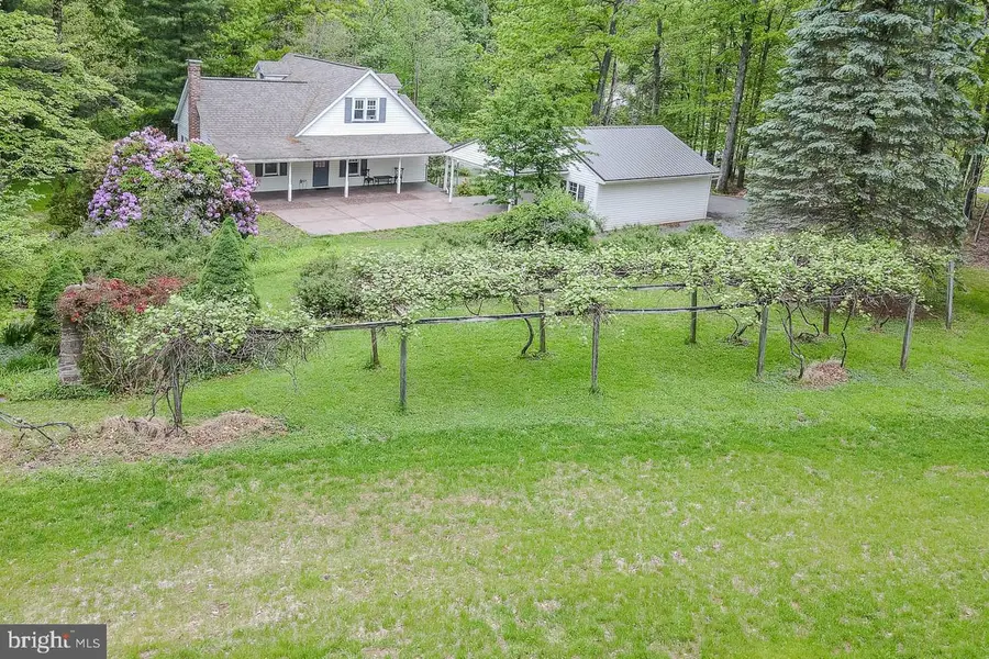 1834 Decker Hollow Rd, Tyrone, PA 16686 - #2