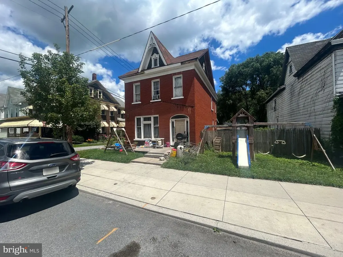 1516 Logan Ave, Tyrone, PA 16686 - #1