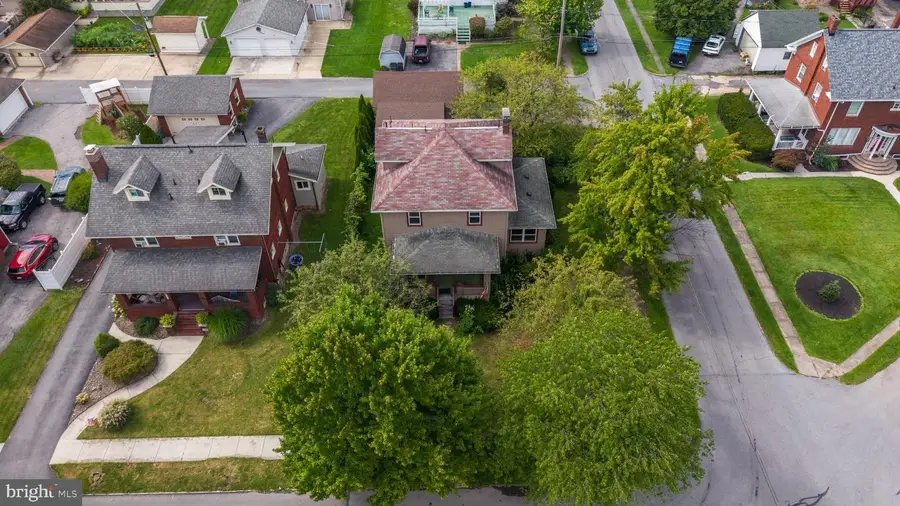 2900 3rd Ave, Altoona, PA 16602 - #2