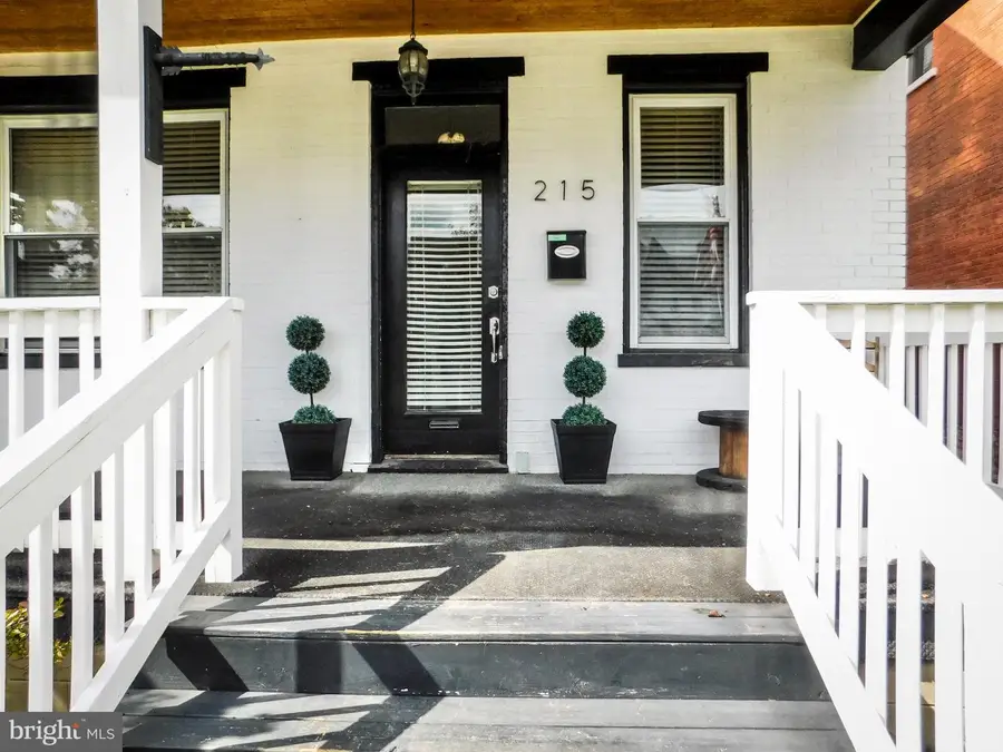 215 N 11th Ave, Altoona, PA 16601 - #2