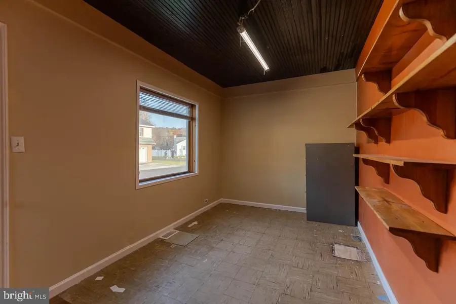 623 N 11th St, Bellwood, PA 16617 - #3