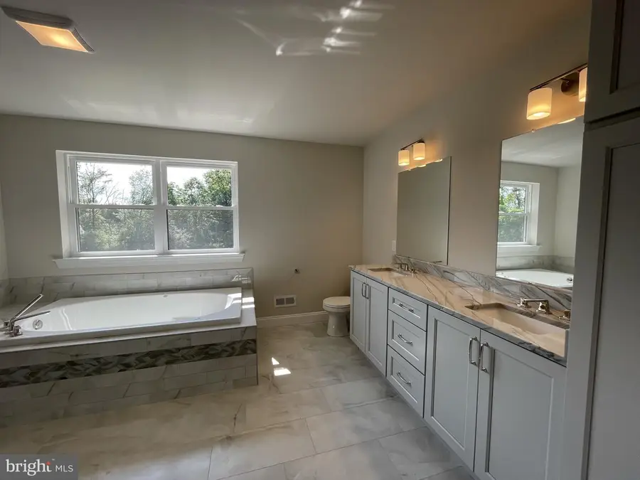 2059 Sunrise Dr #lot 7, Coopersburg, PA 18036 - Image #2