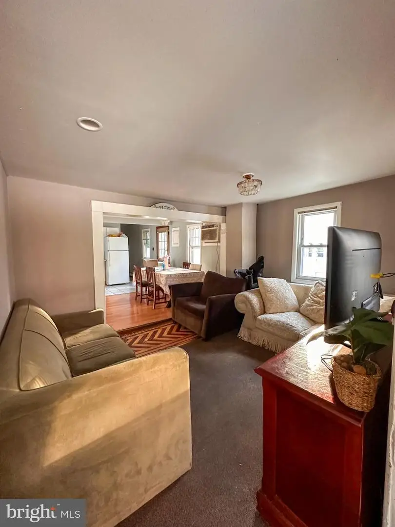 910 Magnolia Ave, Croydon, PA 19021 - Image #3