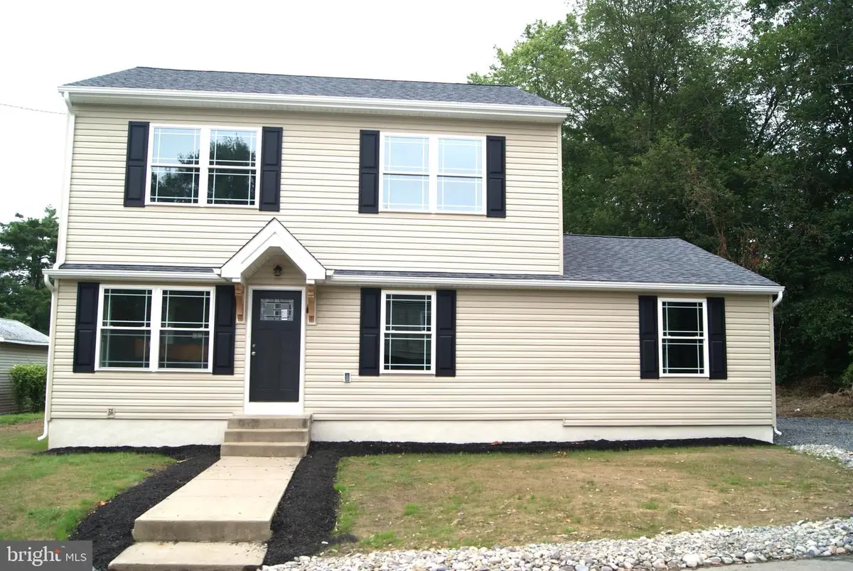 3702 Nichol St, Levittown, PA 19056 - Image #1