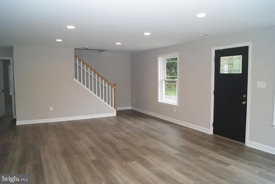 3702 Nichol St, Levittown, PA 19056 - Image #3