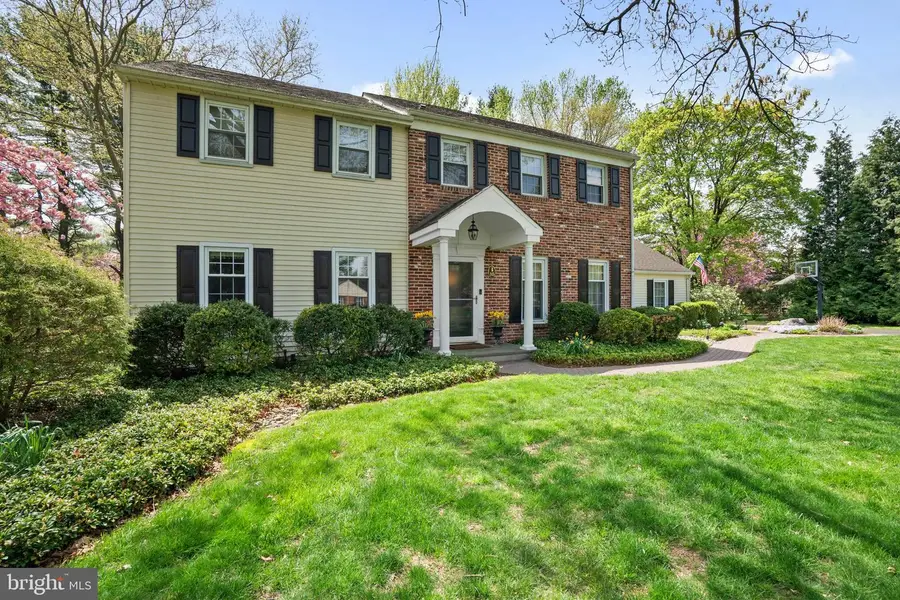 10 Bailey Dr, Washington Crossing, PA 18977 - Image #2