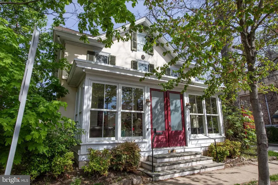 69 E Oakland Ave, Doylestown, PA 18901 - Image #2