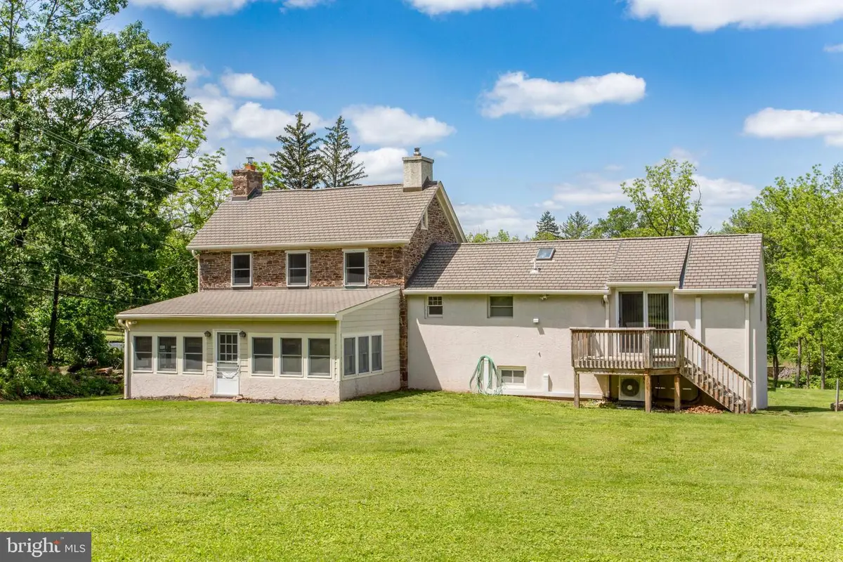577 Sackettsford Rd, Warminster, PA 18974 - Image #1