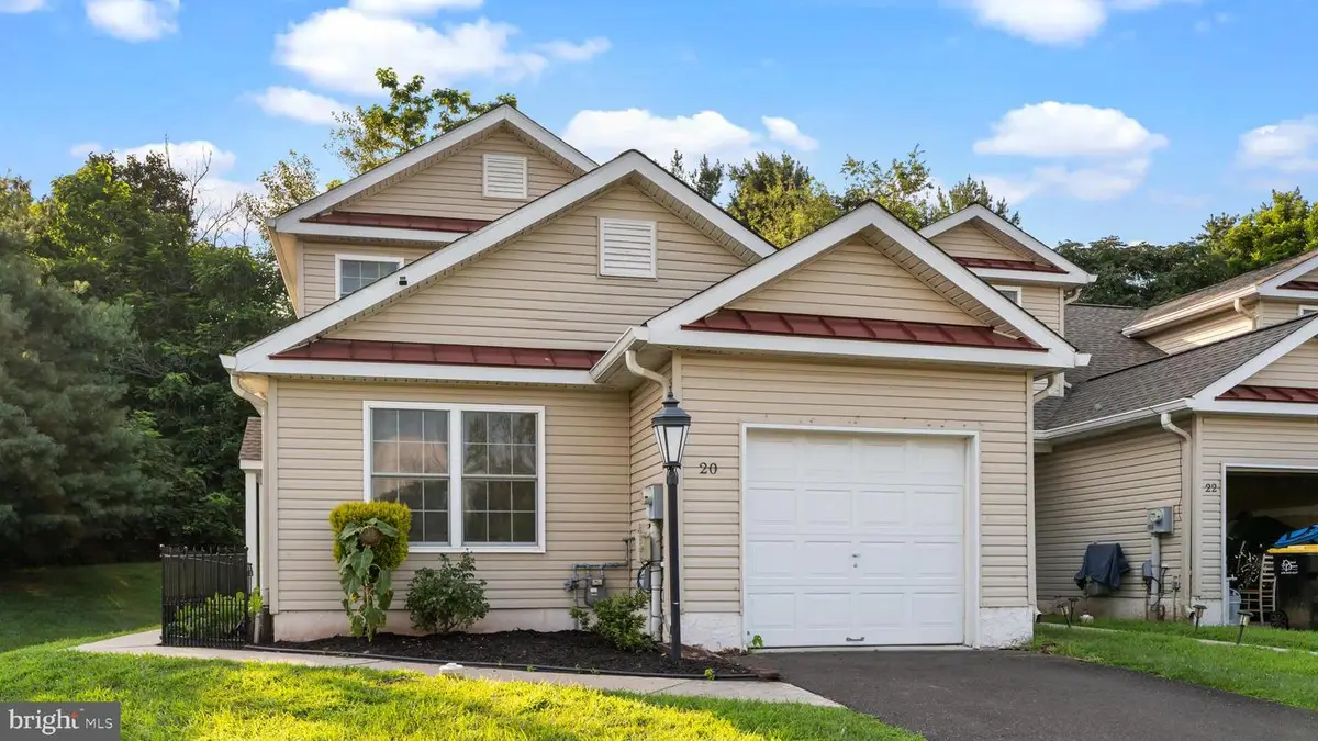 20 Loux Ln, Sellersville, PA 18960 - Image #1