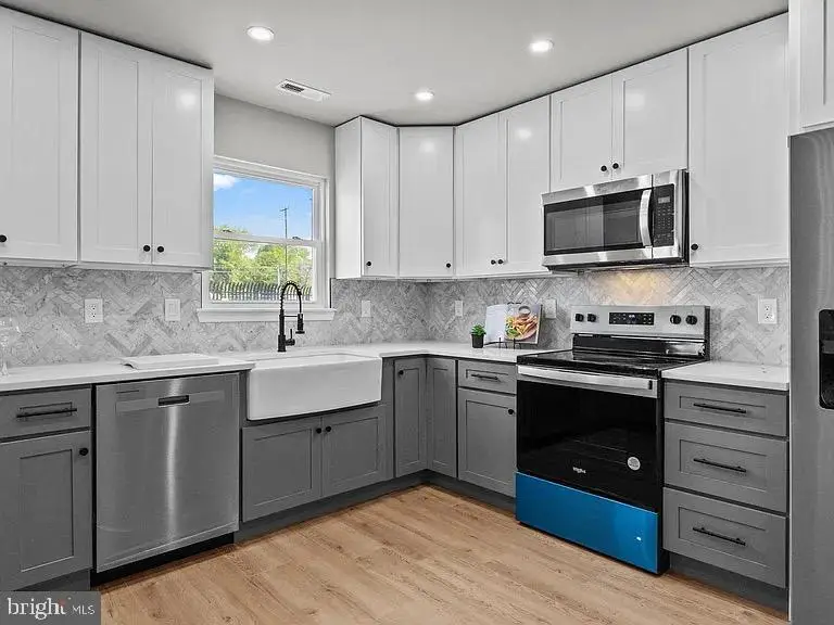 2816 Avenue E, Levittown, PA 19056 - Image #3