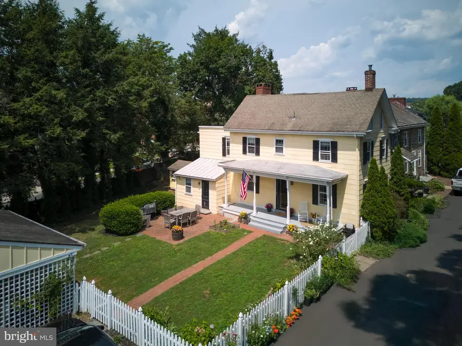 226 Court St, Newtown, PA 18940 - Image #2