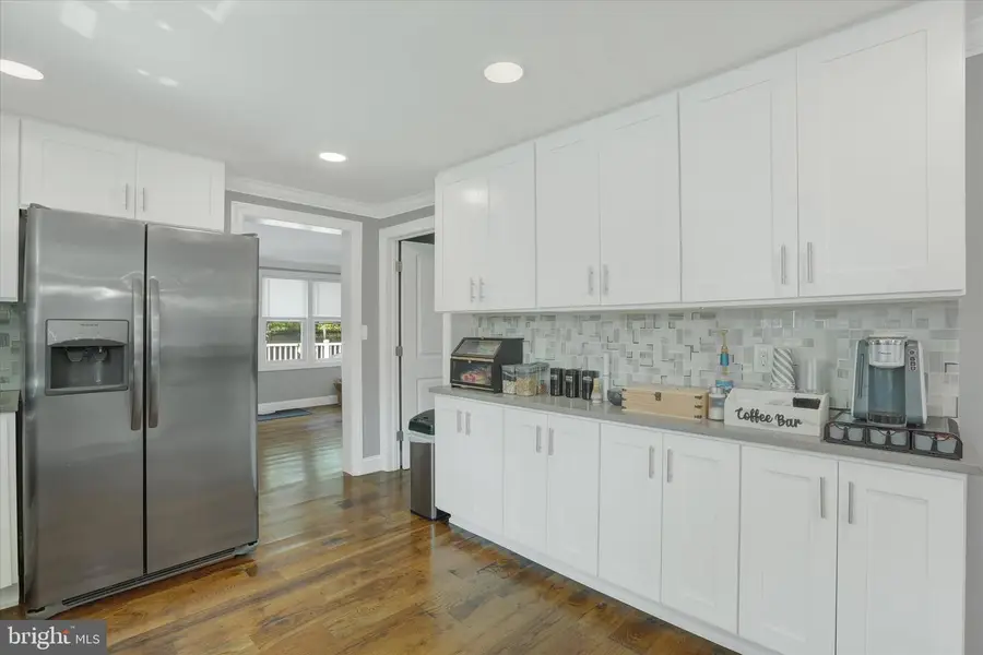 331 N Lafayette Ave, Morrisville, PA 19067 - Image #2