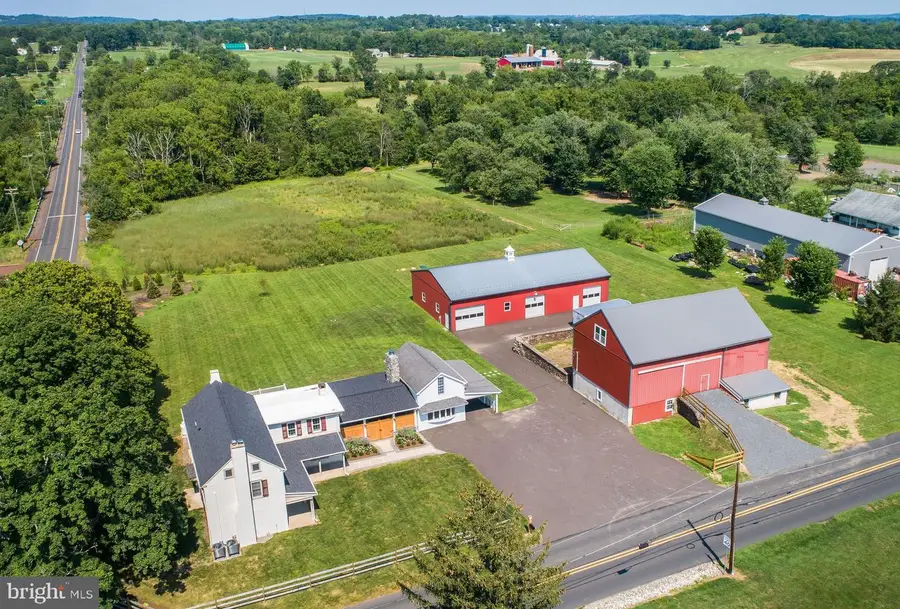 105 Barry Rd, Chalfont, PA 18914 - Image #2