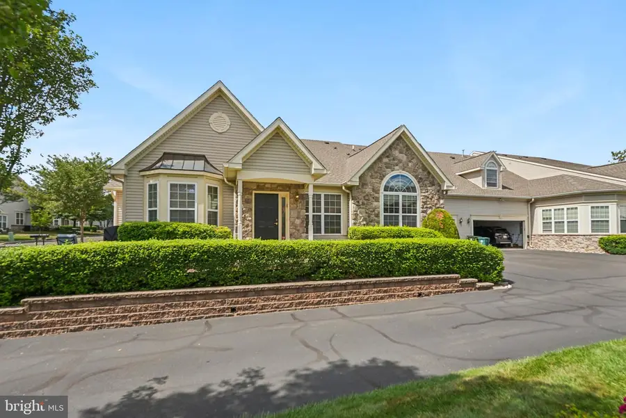 64 Villa Dr, Warminster, PA 18974 - Image #3