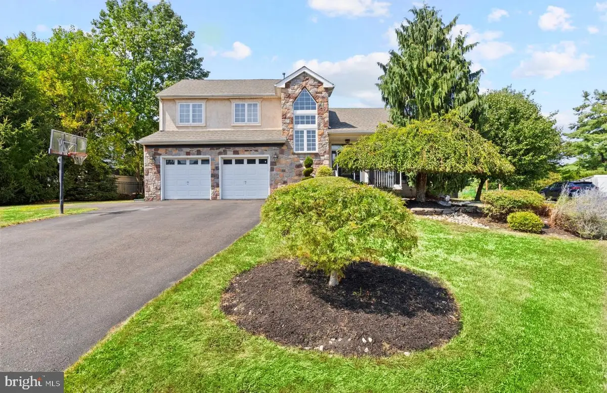 432 Schindler Dr, Yardley, PA 19067 - Image #1