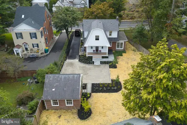 100 W Bridge Street, NEW HOPE, PA 18938