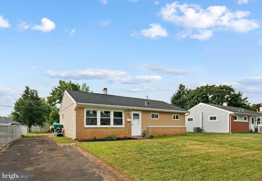 906 Stephen Ave, Croydon, PA 19021 - Image #2