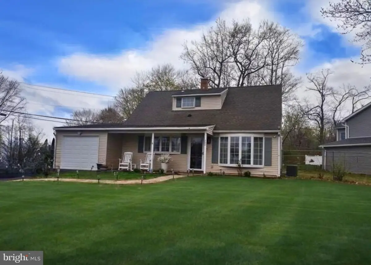 700 Ashdale Rd, Morrisville, PA 19067 - Image #1