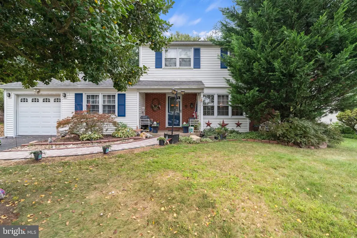 413 Alden Ave, Morrisville, PA 19067 - Image #1