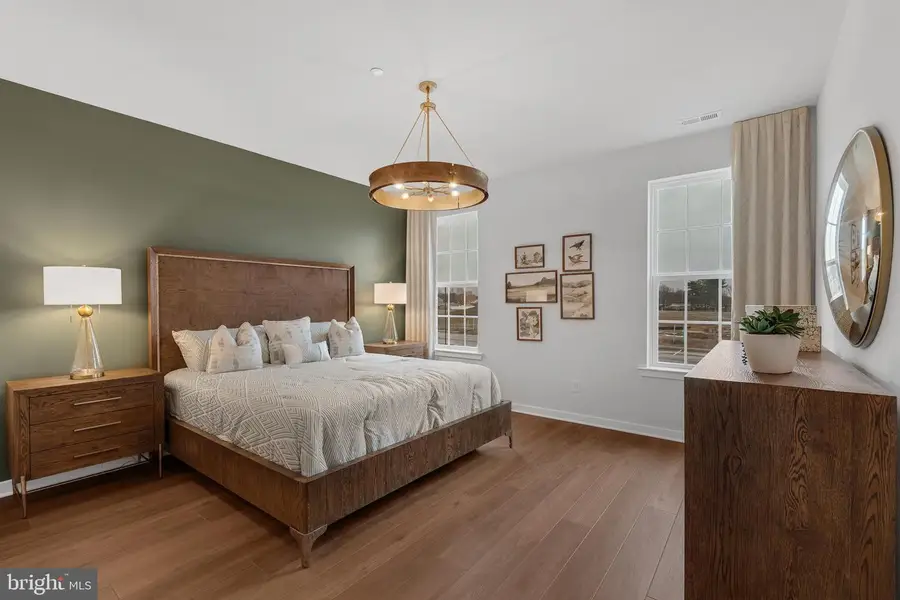 2 Ivy Ln, Levittown, PA 19055 - Image #2