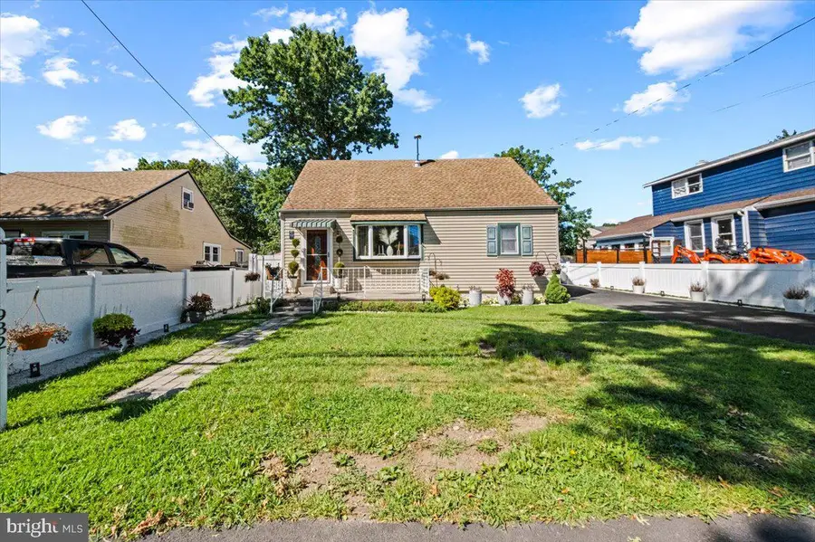 932 Wyoming Ave, Croydon, PA 19021 - Image #3