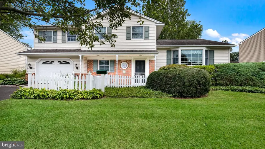 1067 Log College Dr, Warminster, PA 18974 - Image #2