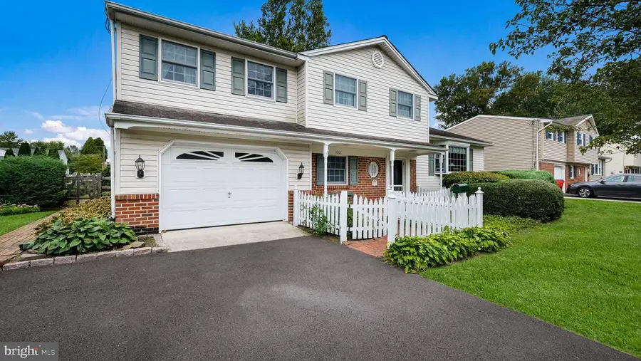 1067 Log College Dr, Warminster, PA 18974 - Image #3