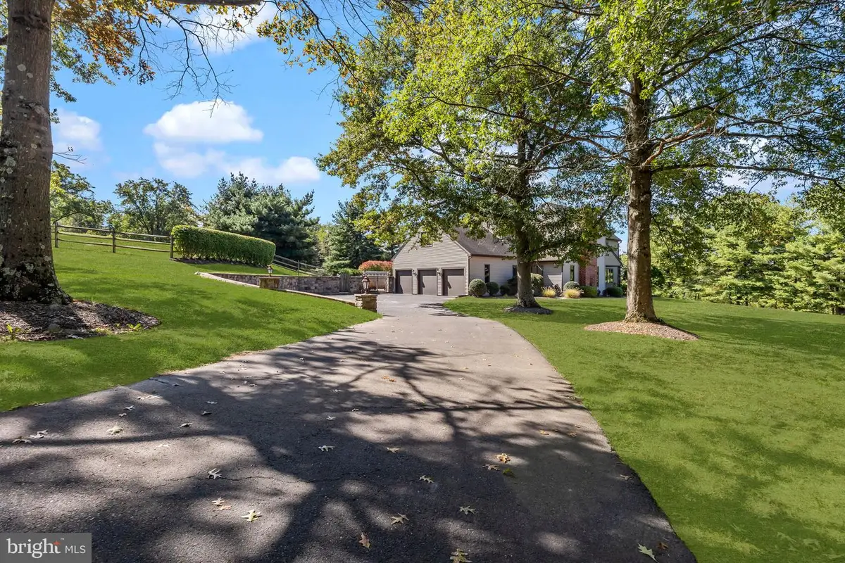 1101 Deerfield Ln, Doylestown, PA 18901 - Image #1