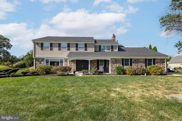 1 Canal Run W, WASHINGTON CROSSING, PA 18977