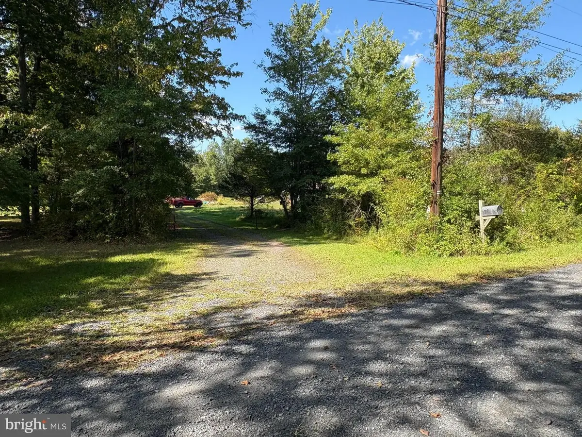 1107 Hickory Ln, Quakertown, PA 18951 - Image #1