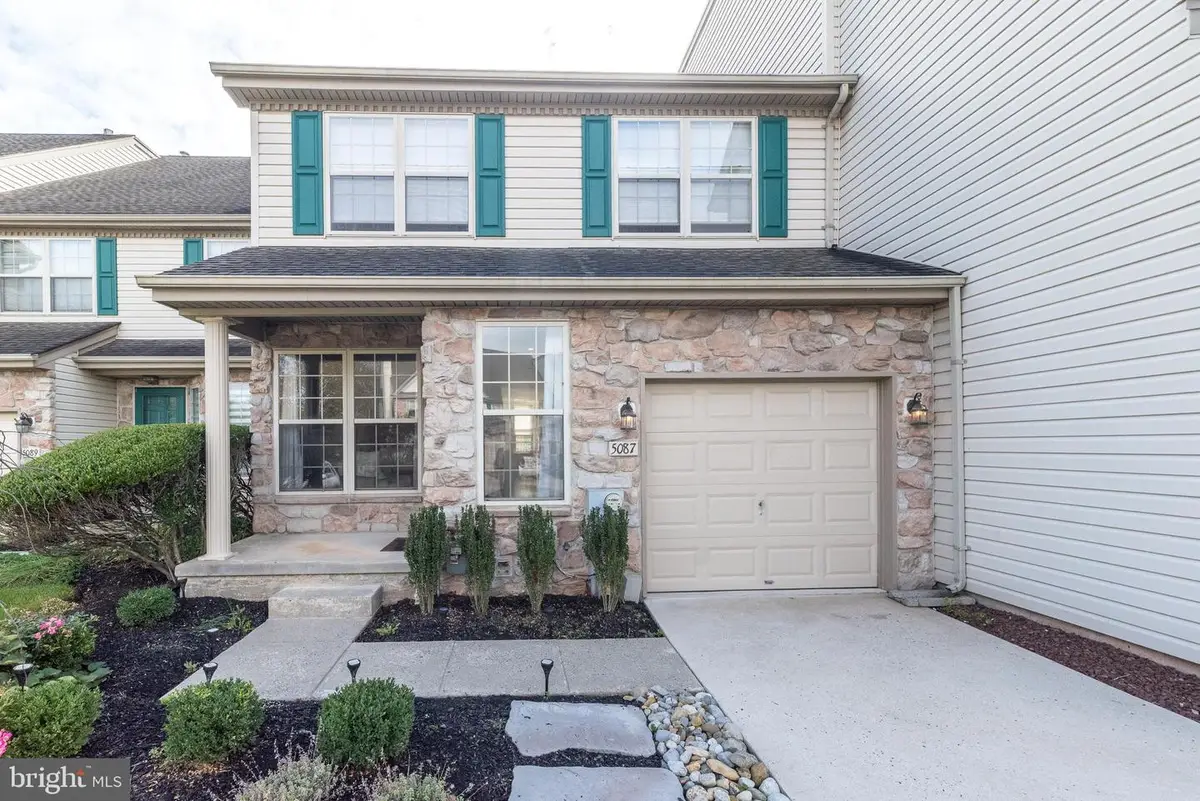 5087 Beacon Hill Ct, Doylestown, PA 18902 - Image #1