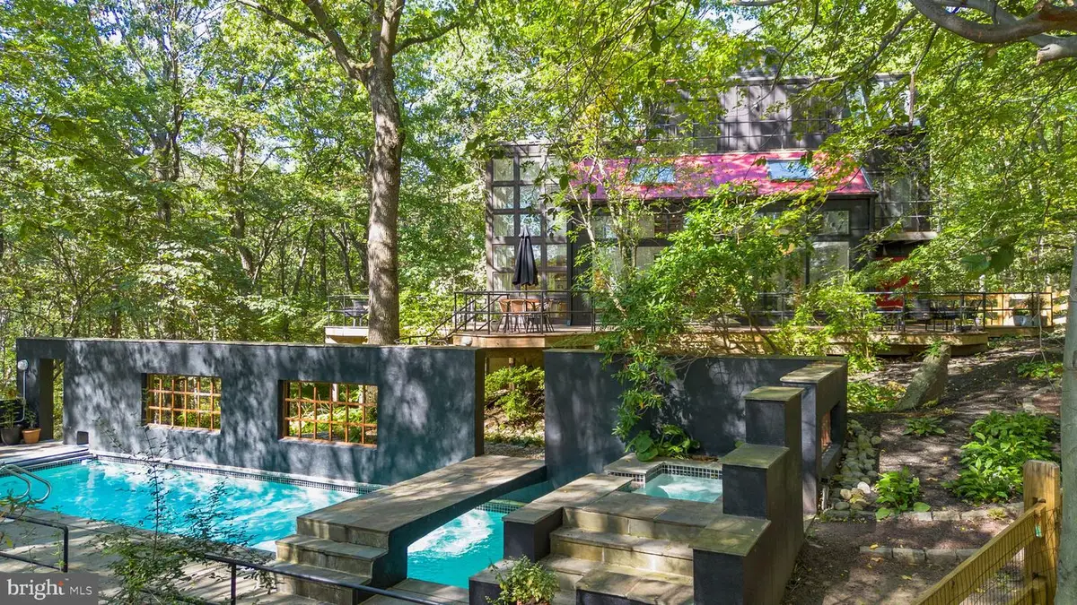 2905 Ash Mill Rd, Doylestown, PA 18902 - Image #1