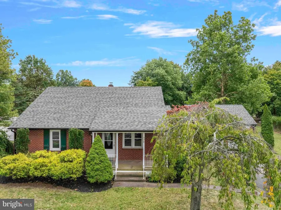 170 W Main St, Sellersville, PA 18960 - Image #3