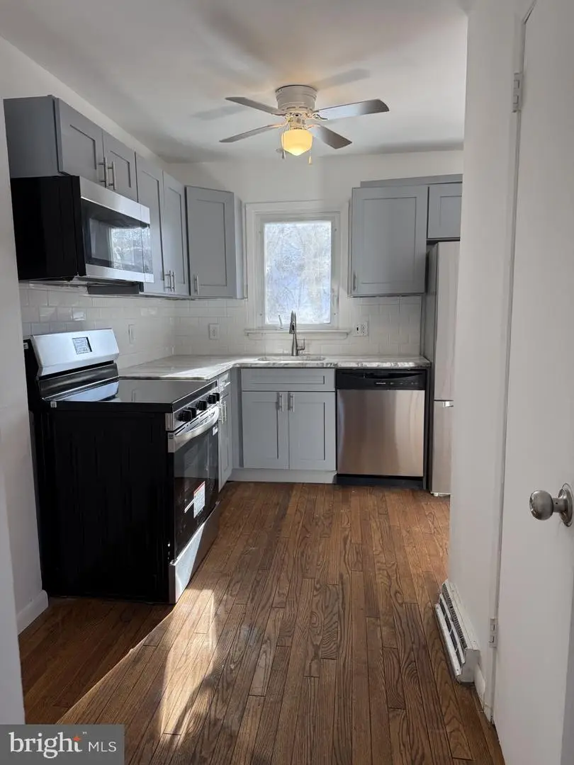 389 Mckinley Ave, Morrisville, PA 19067 - Image #3