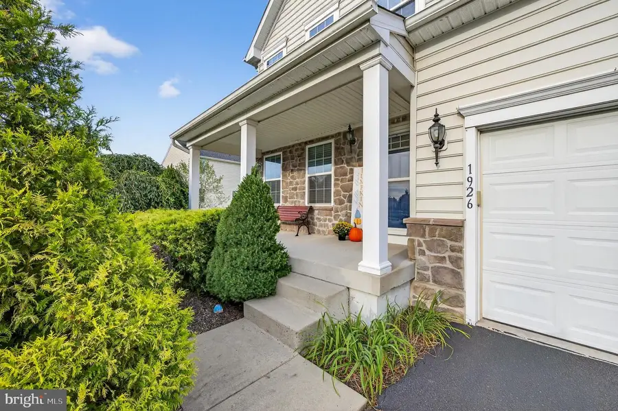 1926 Alamingo Dr, Quakertown, PA 18951 - Image #3