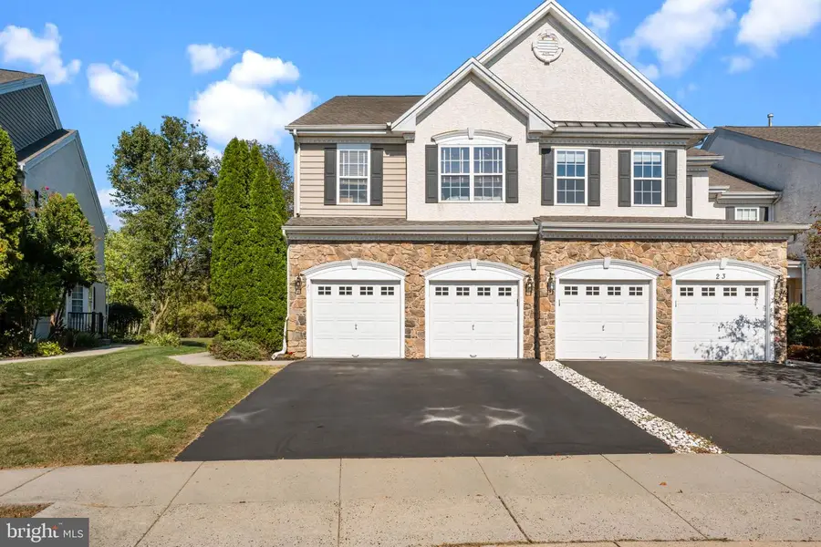 25 Wellington Rd, Newtown, PA 18940 - Image #2