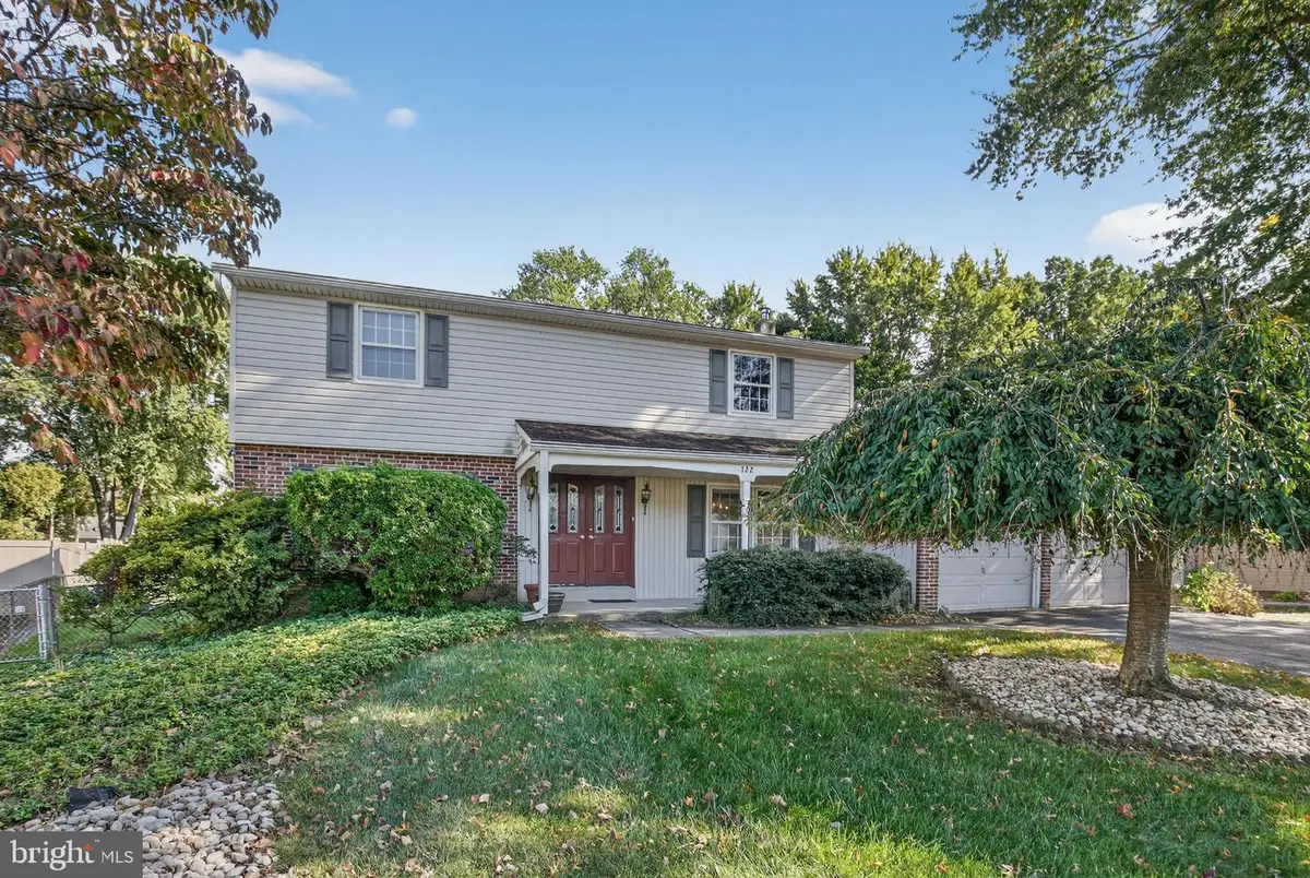 722 Autumn Dr, Feasterville Trevose, PA 19053 - Image #1
