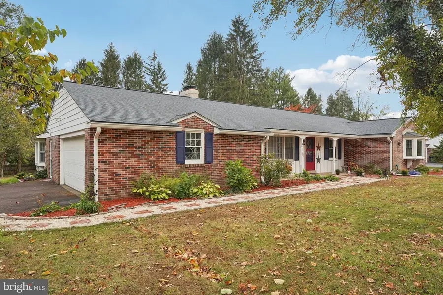 1002 Cathill Rd, Sellersville, PA 18960 - Image #2