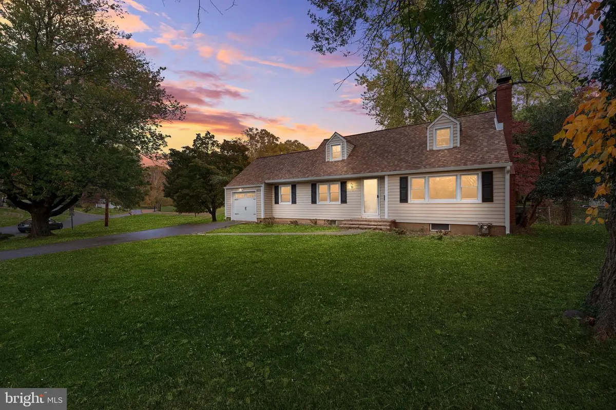 409 N Pine St, Langhorne, PA 19047 - Image #1