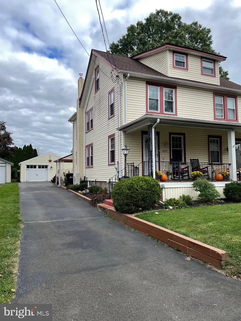 337 S Lincoln Ave, Newtown, PA 18940 - #1