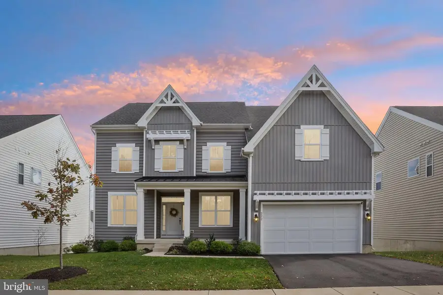 222 Grove Valley Ct, Chalfont, PA 18914 - Image #2